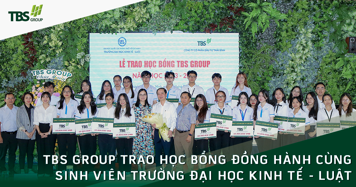 TBS Group trao học bổng đồng hành cùng sinh viên trường Đại học Kinh tế – Luật